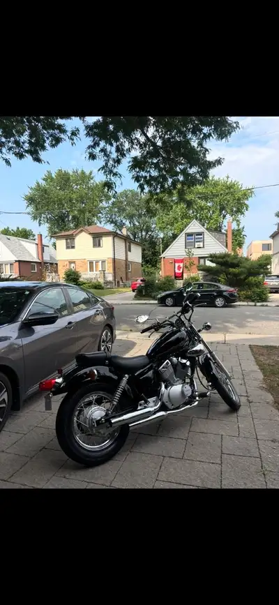 2012 Yamaha V Star 250 with ONLY 2.500km still in great condition for its year. Clean bike, runs wel...