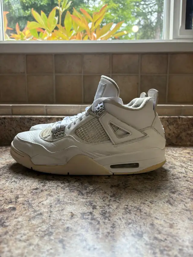 Jordan 4 Pure Money in Men's Shoes in Nanaimo - Image 4