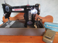 SEWING  MACHINE VINTAGE  BY WHITE