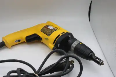 For Sale Brand DEWALT Material Rubber Alloy Steel Speed 5300 RPM Power source Corded Electric Produc...