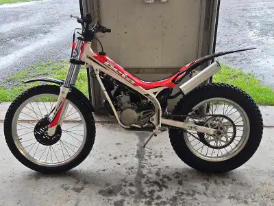 2 Beta 80 Trials, one 2020 purchased new, one 2011 2nd owner. Excellent kids trail bikes, low seat h...