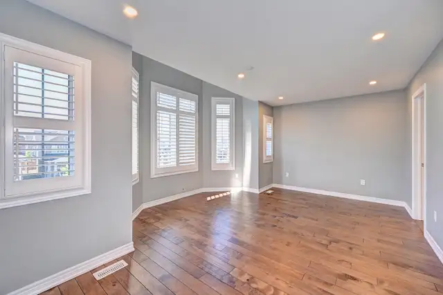 A spacious private rooms with an attached bathroom in Cambridge. in Room Rentals & Roommates in Cambridge - Image 4