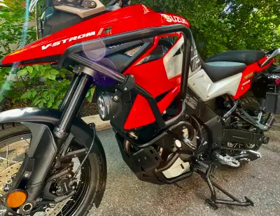 Suzuki DL1050XT. This motorcycle has been lovingly maintained. It includes all the features of the X...