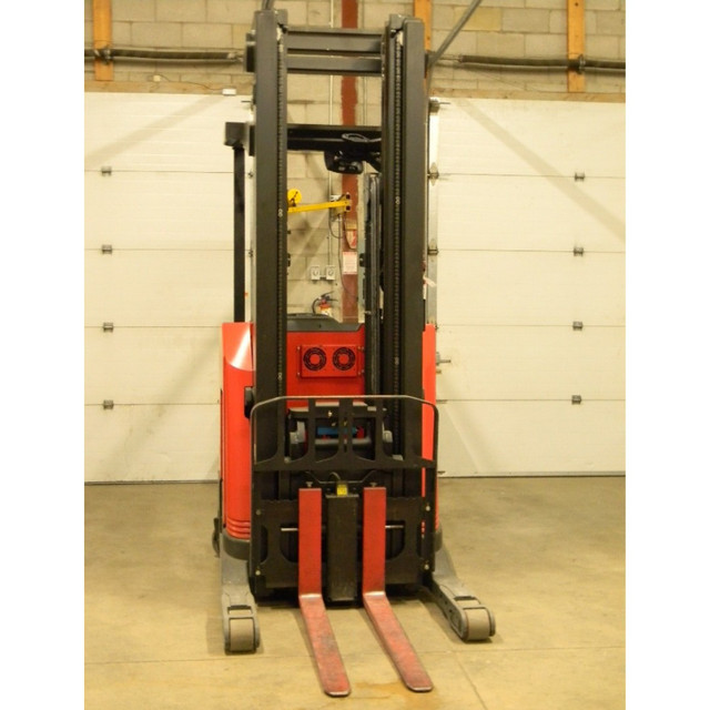 Raymond Reach Truck 750-R45TT in Other Business & Industrial in Mississauga / Peel Region - Image 2