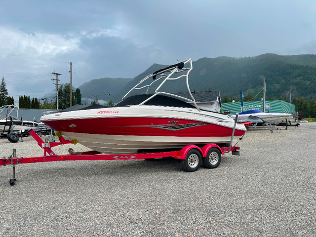 Exclusive boat in Powerboats & Motorboats in Calgary - Image 3