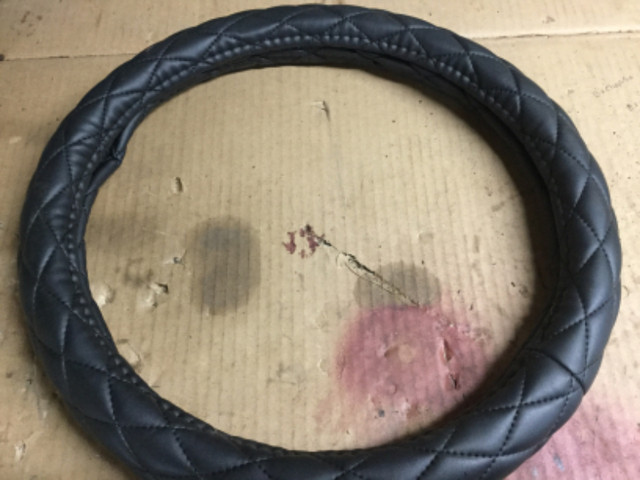 Steering wheel cover in Other Parts & Accessories in Charlottetown