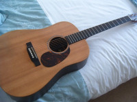 MARTIN ELEC. ACOU. GUITAR