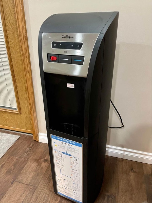 Cooler Hot/Cold Water Dispenser bottom load Refrigerators Kitchener