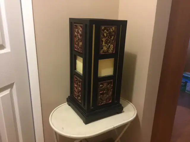Large Table Lamp in Indoor Lighting & Fans in Mississauga / Peel Region - Image 3