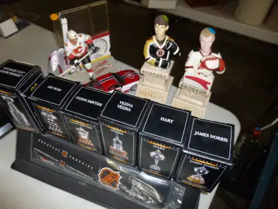 upper deck  et ensemble trophées mcdo, View more