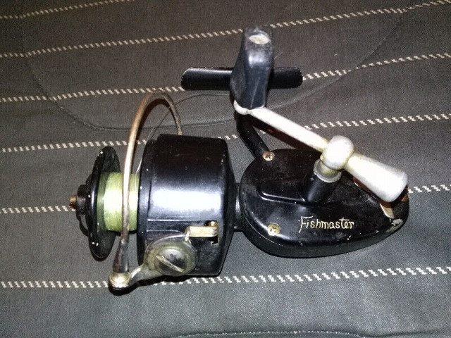 Vintage Fishmaster Spinning Reel Made in Japan, Arts & Collectibles, Sunshine Coast