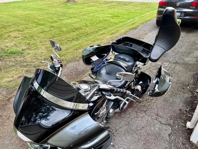 2011 Kawasaki Vulcan Voyager in Touring in St. Catharines - Image 6