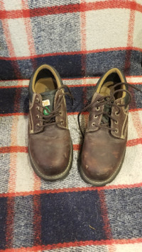 Dakota steel toe green patch work shoes. Size 13