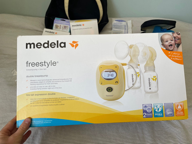 Medela freestyle breast pump - excellent conditon in Feeding & High Chairs in Ottawa