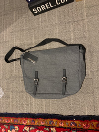 Messenger bag (NEW)  Ashbury by Spector. CO