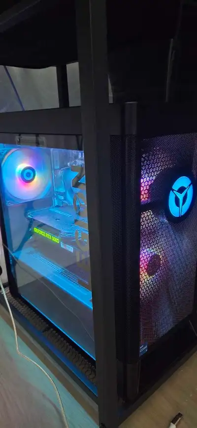 Computer / Ordinateur, View more