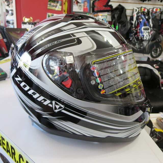 Zoan Blade SV Motorcycle Helmet Brand New RE-GEAR in Other in Oshawa / Durham Region - Image 2
