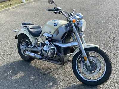 BMW motorrad James Bond tomorrow never dies bike. In good running condition. New battery. Have a new...