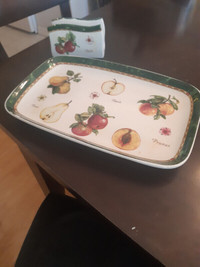 Ceramic fruit tray and matching napkin holder.
