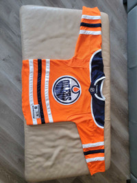 Child's Official Oilers jersey 