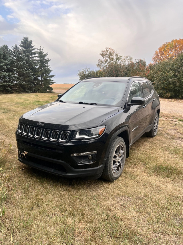 Jeep compass  in Cars & Trucks in Saskatoon - Image 3