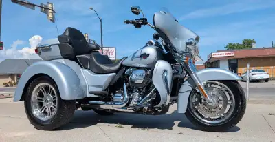 Very clean, bike, upgraded legend, suspension. Super well maintained. $24,500 km selling certified 2...