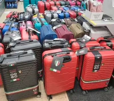 All size of Travel luggages for sale hard shell suitcases are available for sale and in stock . pric...