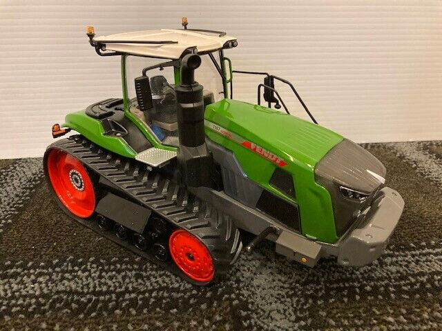 *WOW* 1/32 FENDT 1167 VARIO MT Farm Toy Tractor in Toys & Games in Regina - Image 2
