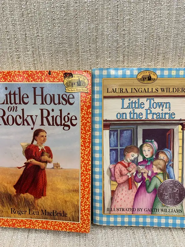 Pair- Little House on the Prairie Books