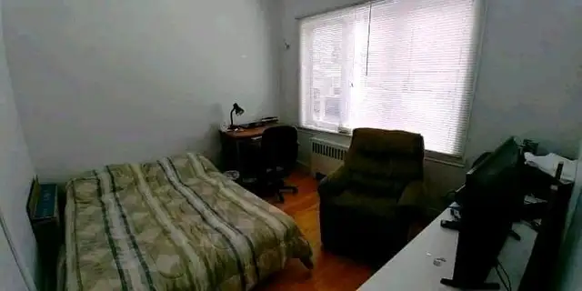 2 minutes à pied Cégep Garneau pour étudiant(e non fumeur(euse),