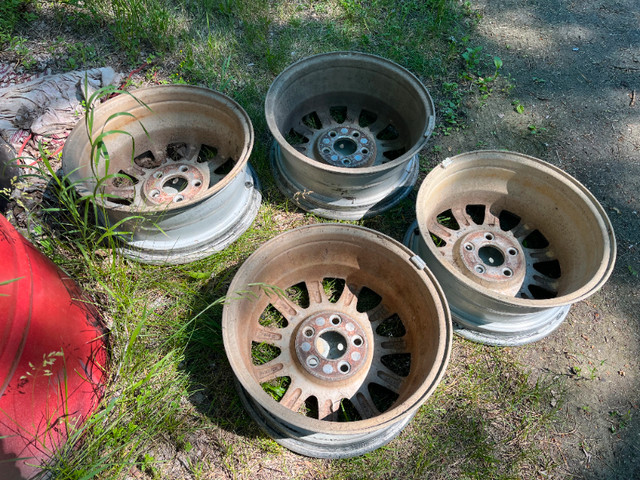 2001 Ford Windstar Aluminum Wheels in Tires & Rims in Saskatoon - Image 2