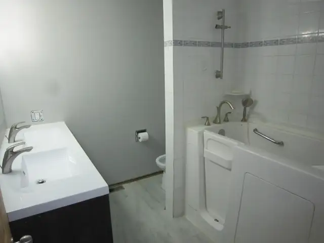 Photo 8