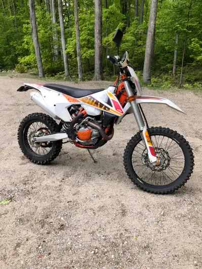 2017 KTM 450 EXC-F Has 9k on the odometer. Runs great. This bike is amazing on the trails and on the...