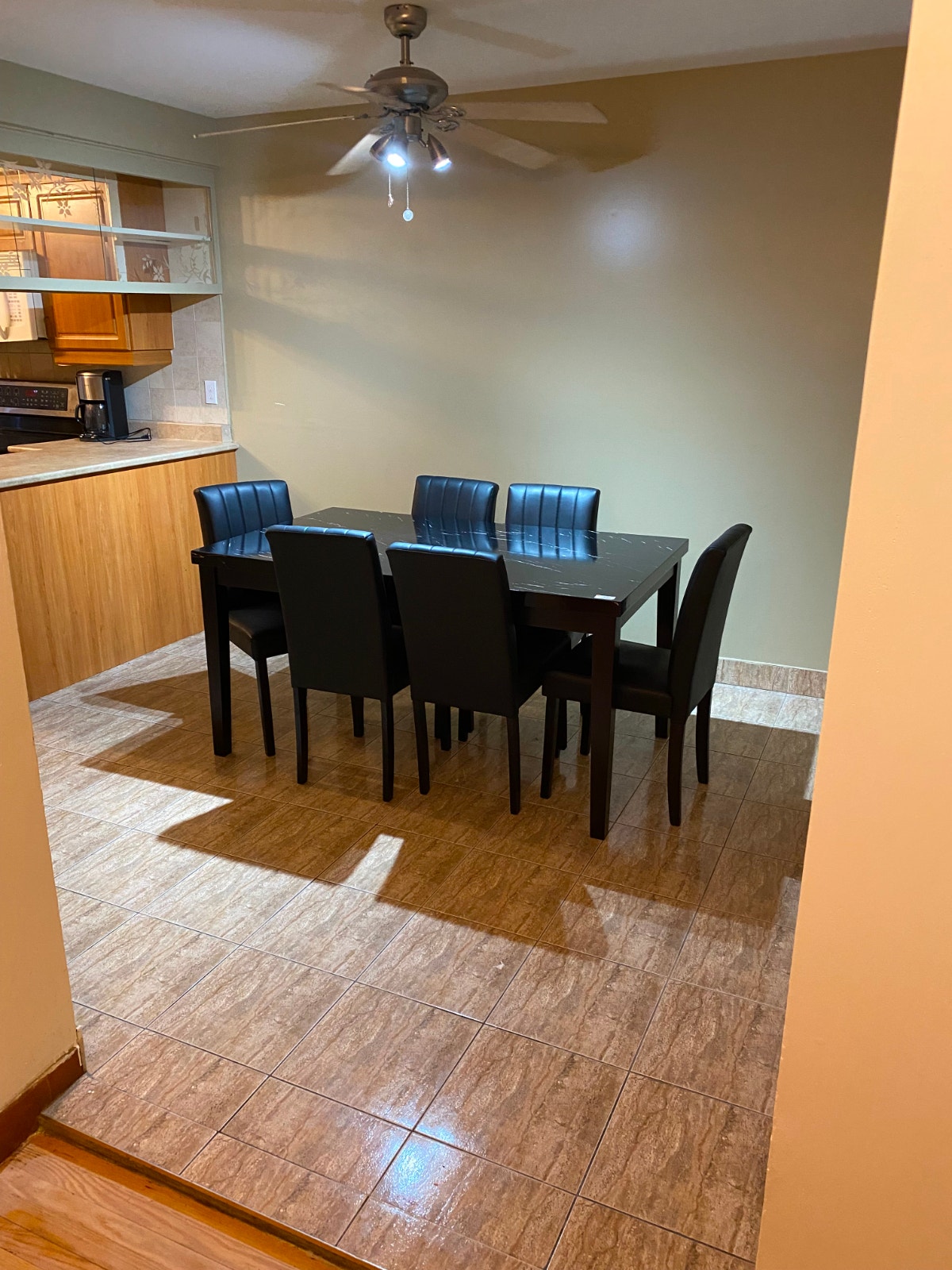 Grandes chambres meublées à louer - Tout inclus - Disponible Now — photo 3