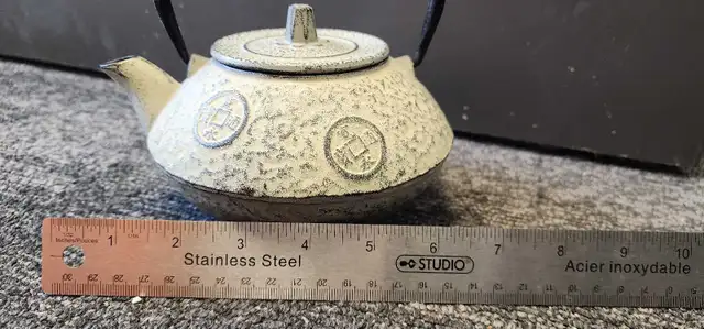 A Japanese Nambu Tekki cast iron teapot with "Tenpō Tsūhō" coin in Kitchen & Dining Wares in Calgary - Image 3