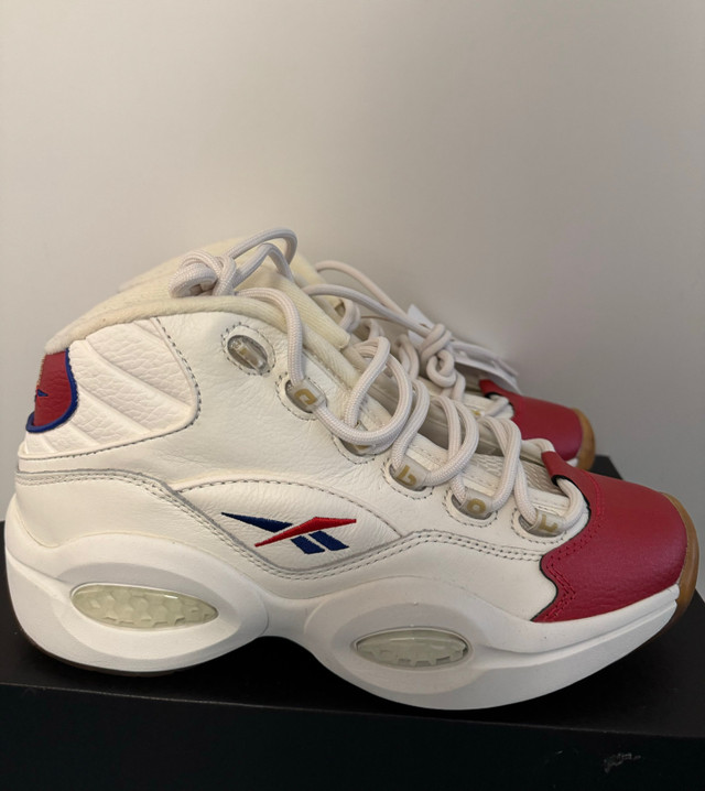 Size 9.5 & 7.5 Men’s Reebok Question Mid basketball shoe in Men's Shoes in Oshawa / Durham Region - Image 4