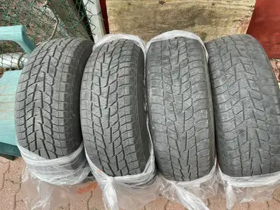 MotoMaster Condition: 2 fair; 2 good 235/70/R16 Greenwood/Danforth