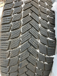 235/50/19 Michelin X-Ice snow tires
