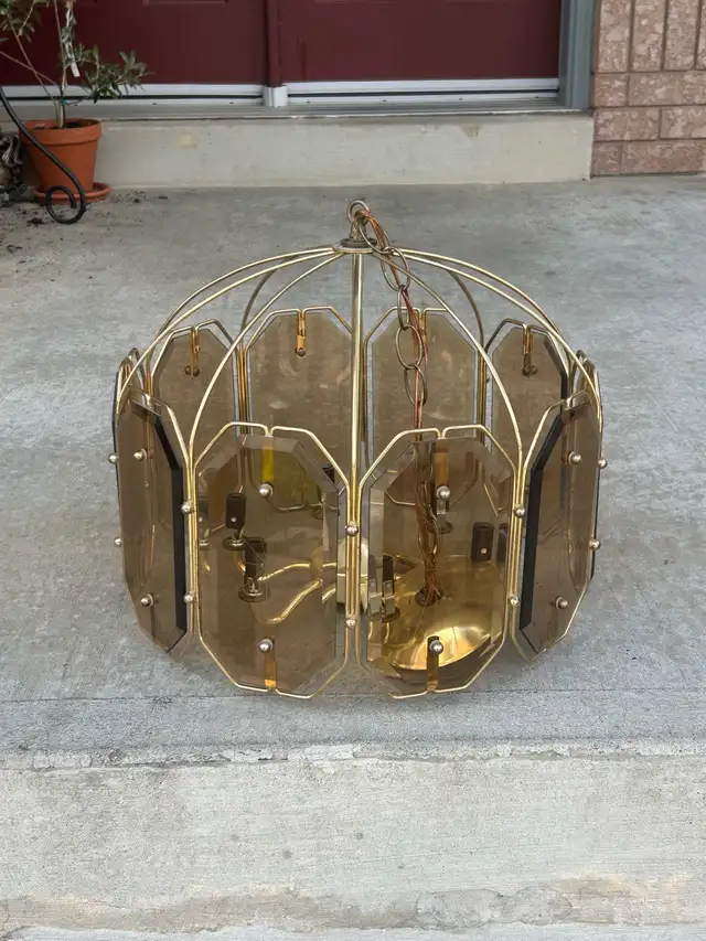 Vintage Brass Chandelier  in Indoor Lighting & Fans in Mississauga / Peel Region - Image 3
