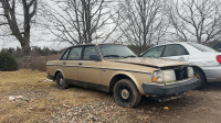 Looking for volvo 240 hood hinges and other parts!
