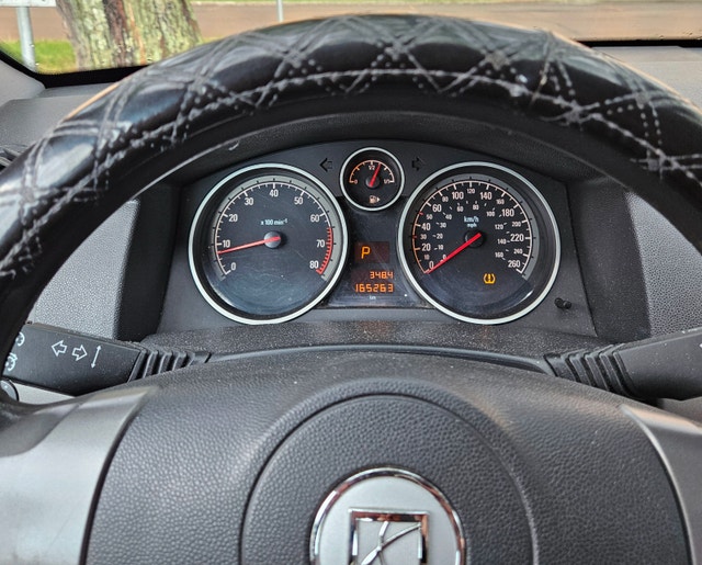 Saturn Astra bas kilométrage — photo 3