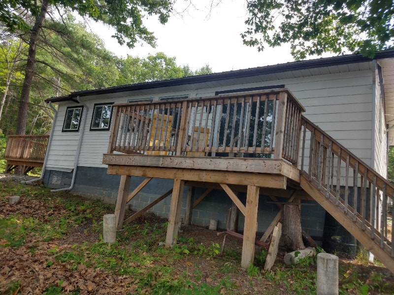 4 Bedroom House on the Lake ( Massey Espanola) Short Term Rentals