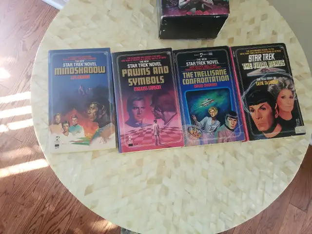 Star Trek Collector Books in Fiction in Markham / York Region - Image 5