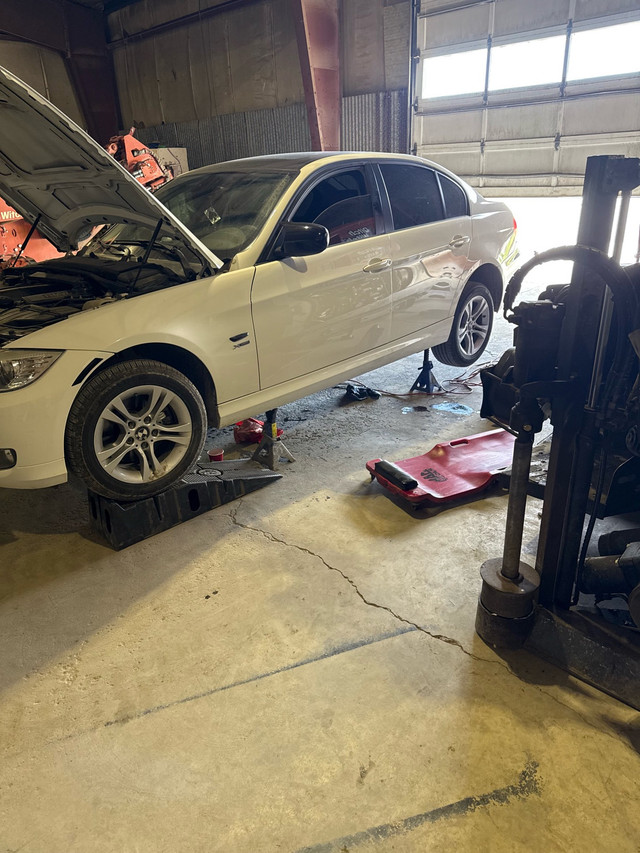 2011 BMW 328i Full Part Out in Cars & Trucks in St. Albert - Image 4