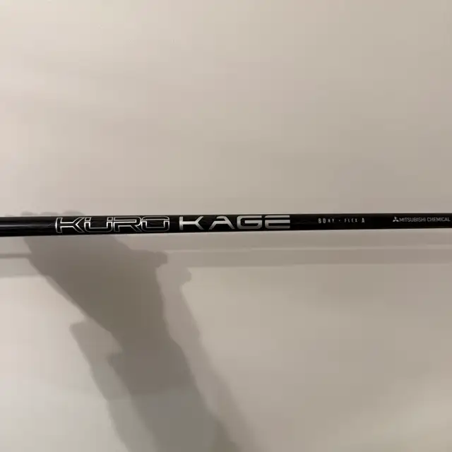 Titleist TSi2 4 Hybrid Senior RH in Golf in Guelph - Image 6