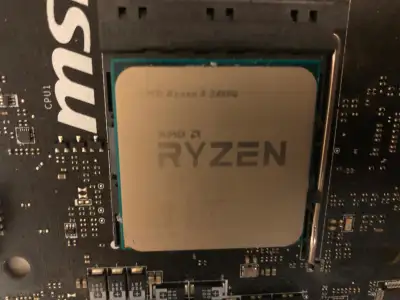 AMD Ryzen 5 2400G cpu avec Radeon Vega 11, View more