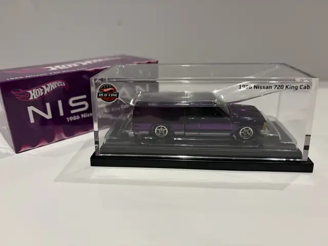 Hot Wheels RLC 1986 Nissan 720 King Cab.