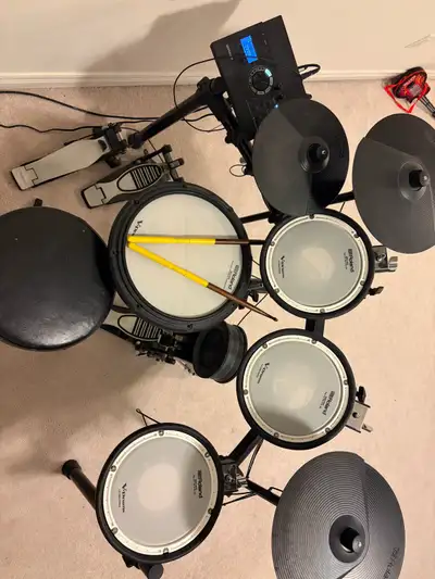 Roland TD 17 electric drum set, View more