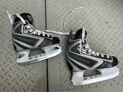 Junior kids hockey skates $35 size 11J CCM Custom 01, View more