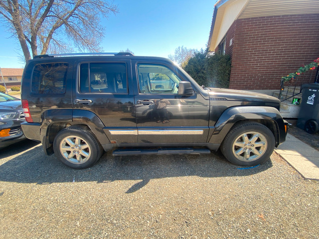 2008 Jeep Liberty Limited (As Is) in Cars & Trucks in Thunder Bay - Image 2